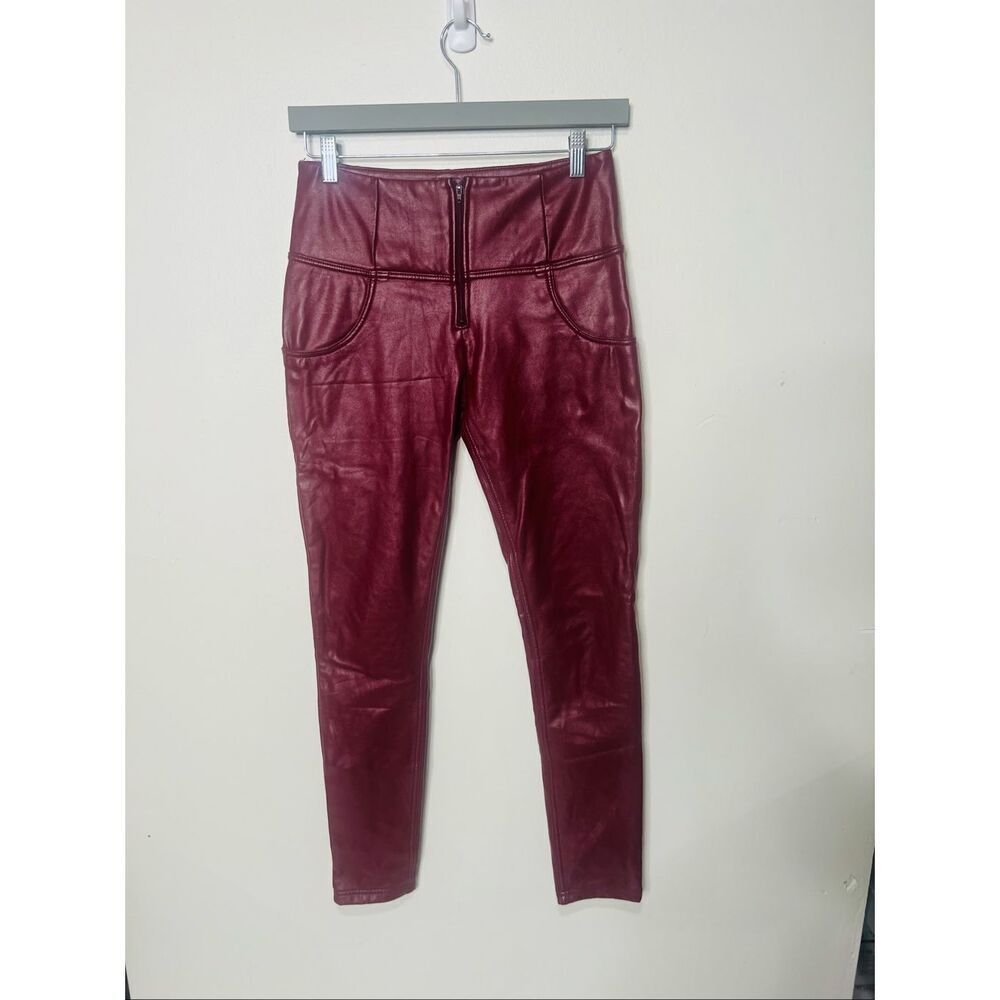 Best Yoga Store Hiney Trainer Faux Leather Pants Burgundy Red Sz M 6-8